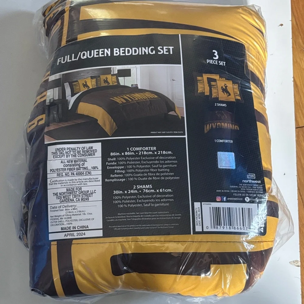 Wyoming Cowboys Modern Take comforter Set full/Queen Size‎